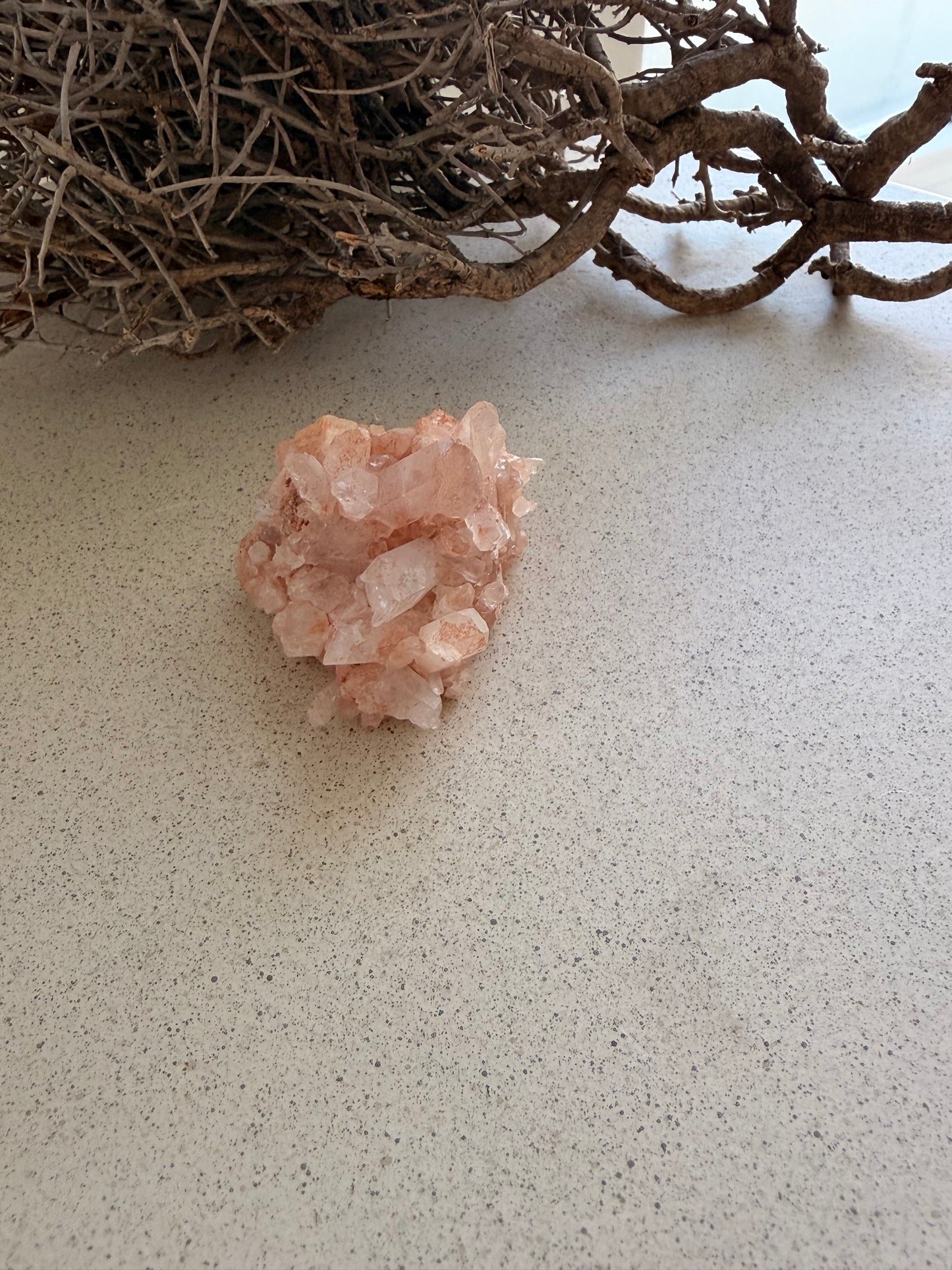 Hämatoid Quarz Cluster "Red Healer" – Maria-Magdalena-Stein für Erdung, Klarheit & Transformation