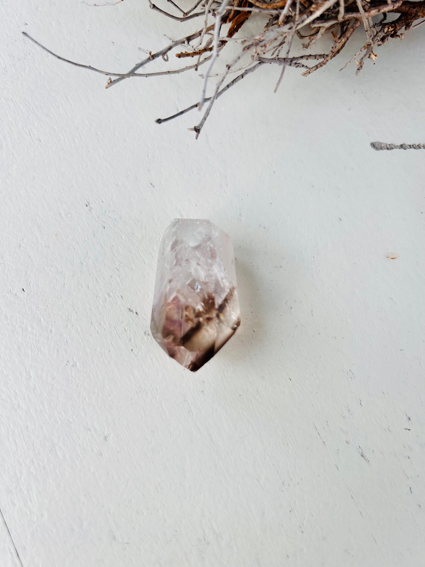 Gebohrte Amethyst-Rauchquarz-Kristalle