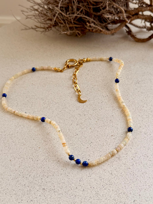 Inner Queen – Äthiopischer Opal & Lapislazuli Kette (Einzelstück)