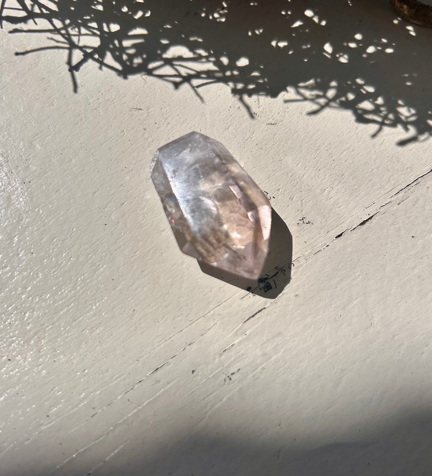 Gebohrte Amethyst-Rauchquarz-Kristalle