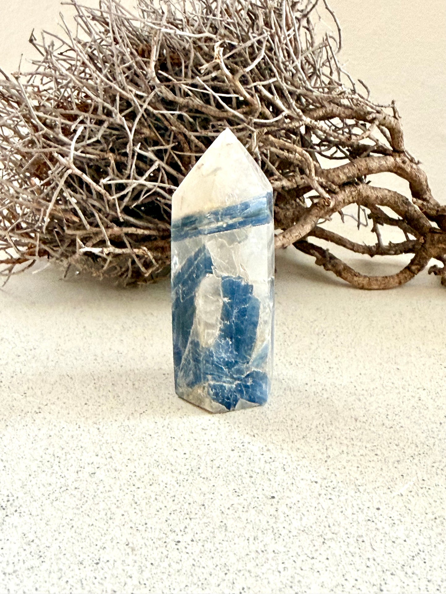 Dysthen (Kyanit) Spitzen · blau · dunkel · orange