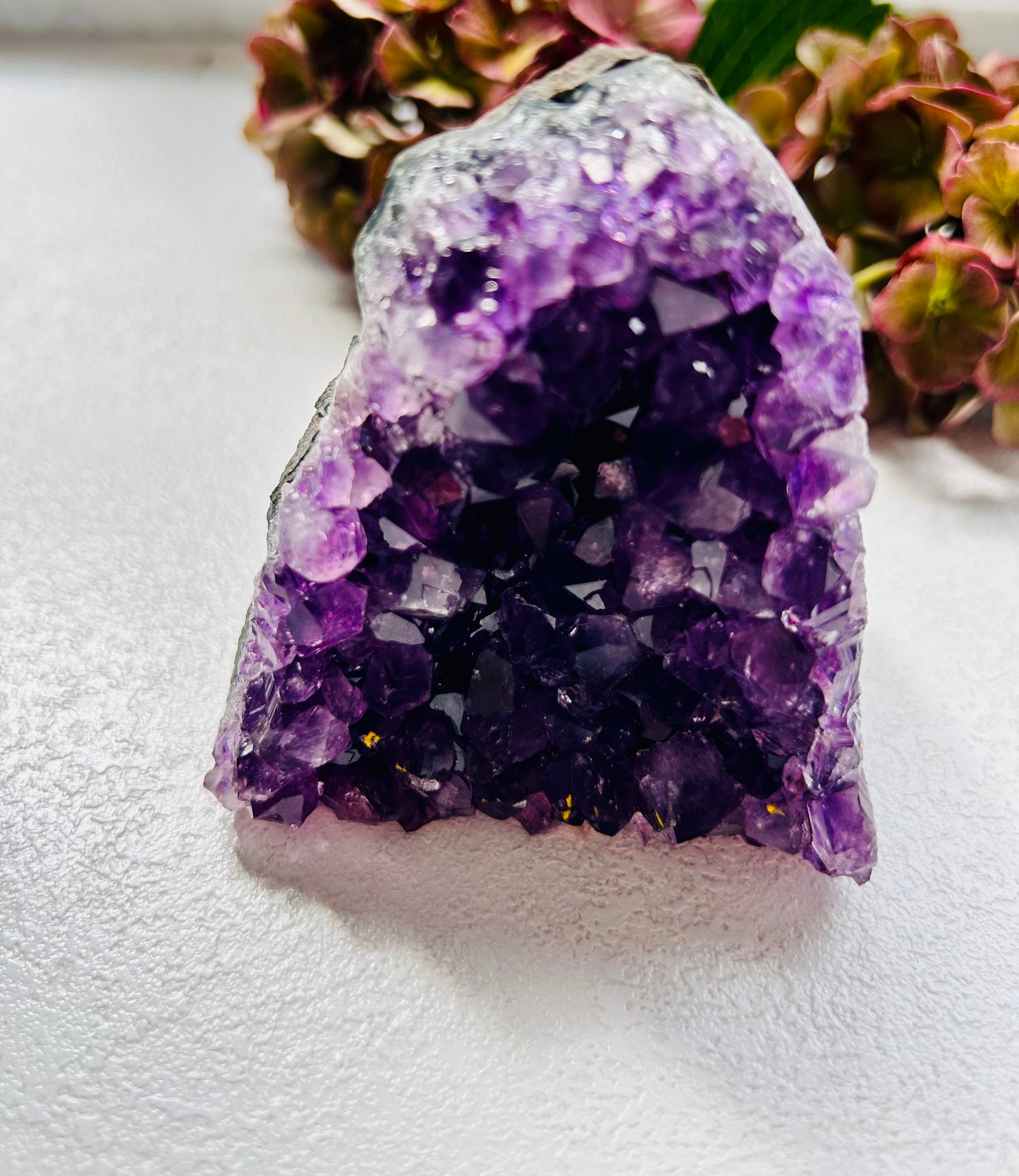 Amethyst-Stufe mit Sockel