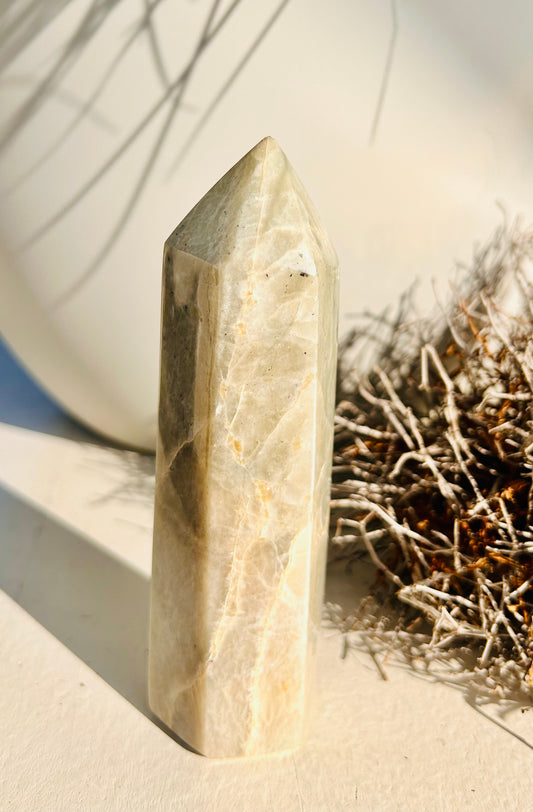 Grüner Mondstein | Garnierit Spitze | Einzelstück