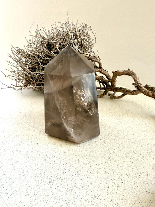 Rauchquarz Spitze mit Regenbögen · Einzelstück