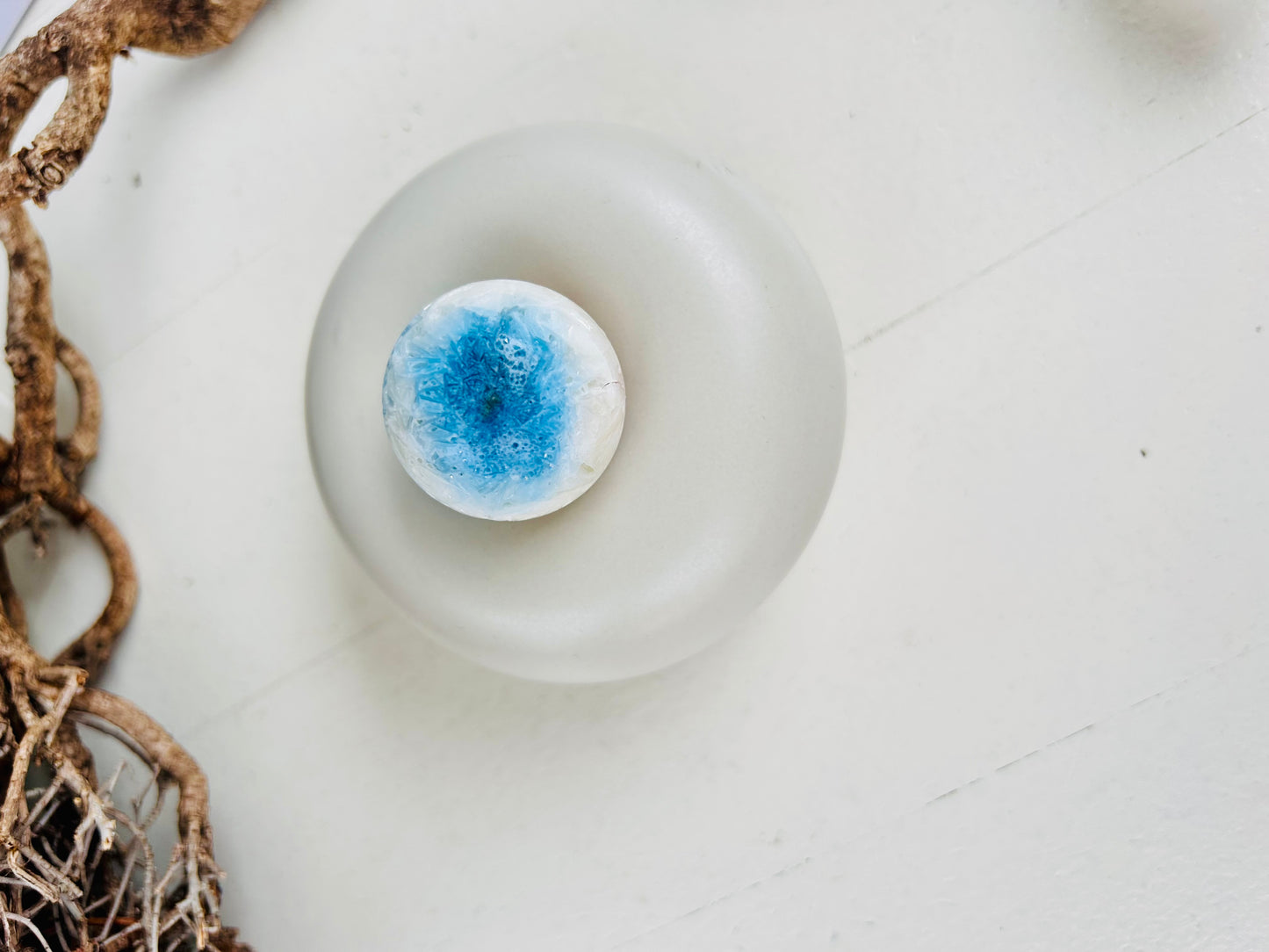 Blue Ice Crystal Kugel (Glacèrite)