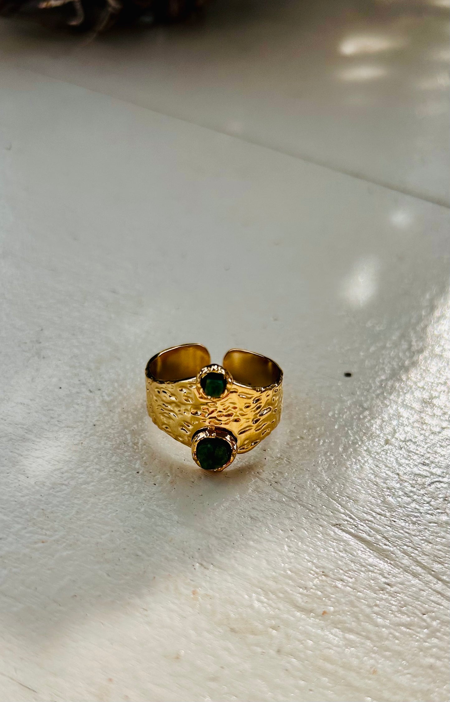 Es Vedrà - Ring aus Edelstahl mit Schmuckstein