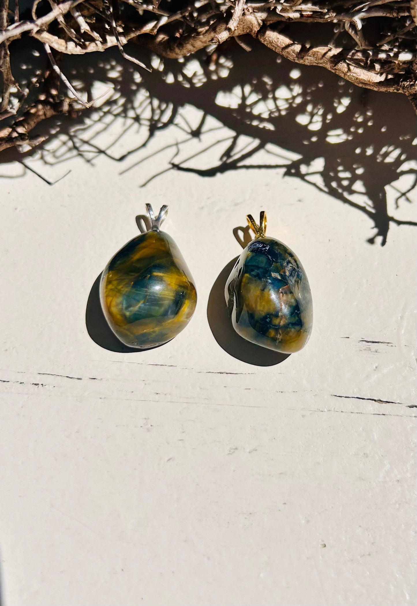 Nellit mit Pietersit Anhänger