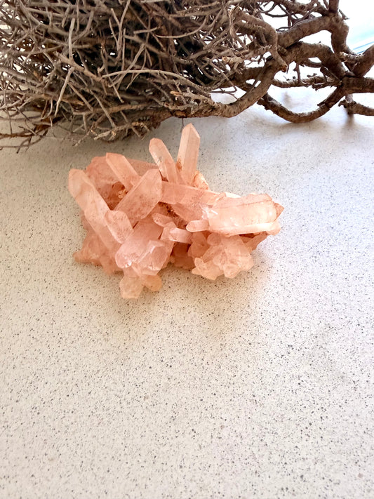 Hämatoid Quarz Cluster "Red Healer" – Maria-Magdalena-Stein für Erdung, Klarheit & Transformation