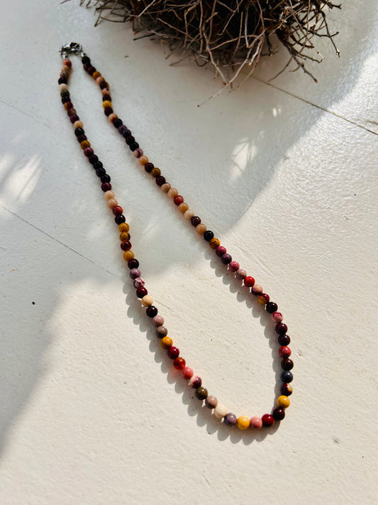 Mookait – Edelstein-Kette