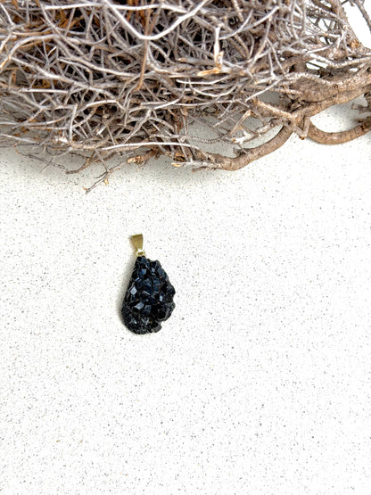 Andradit (Granat) – Anhänger