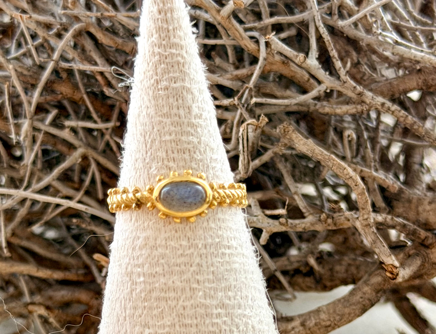 Golden Ballroom | Ring Collection