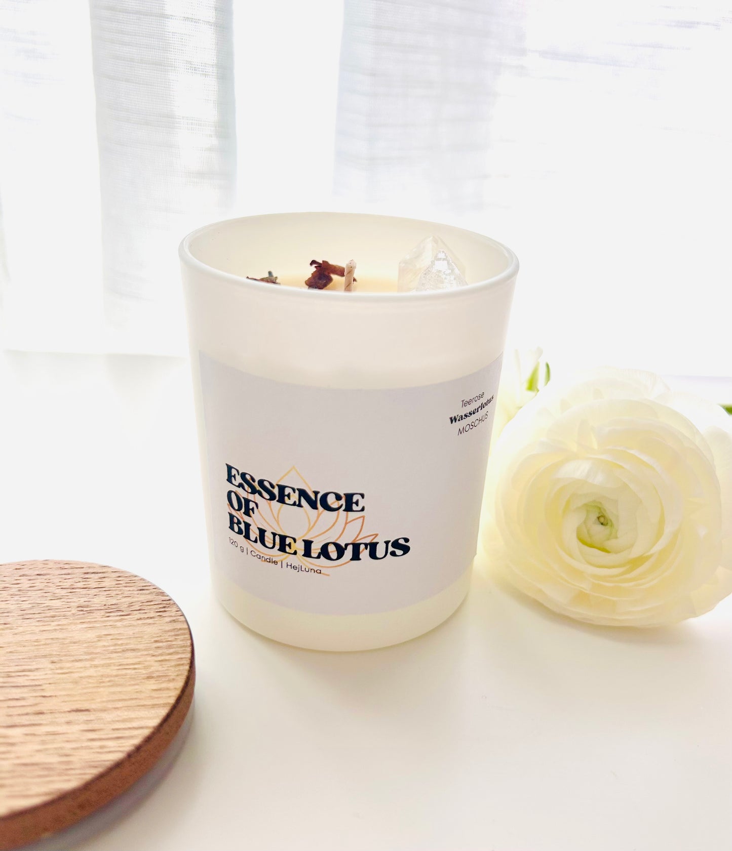 NEVE. CANDLE CLEAN COLLECTION