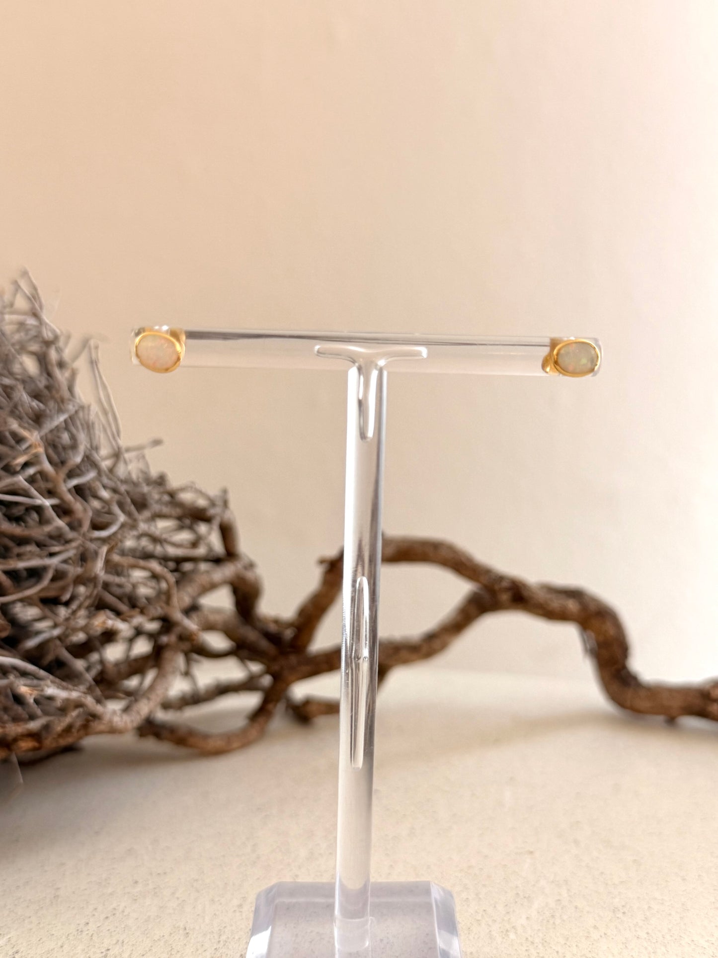 The Whisper Studs – Opal Ohrstecker
