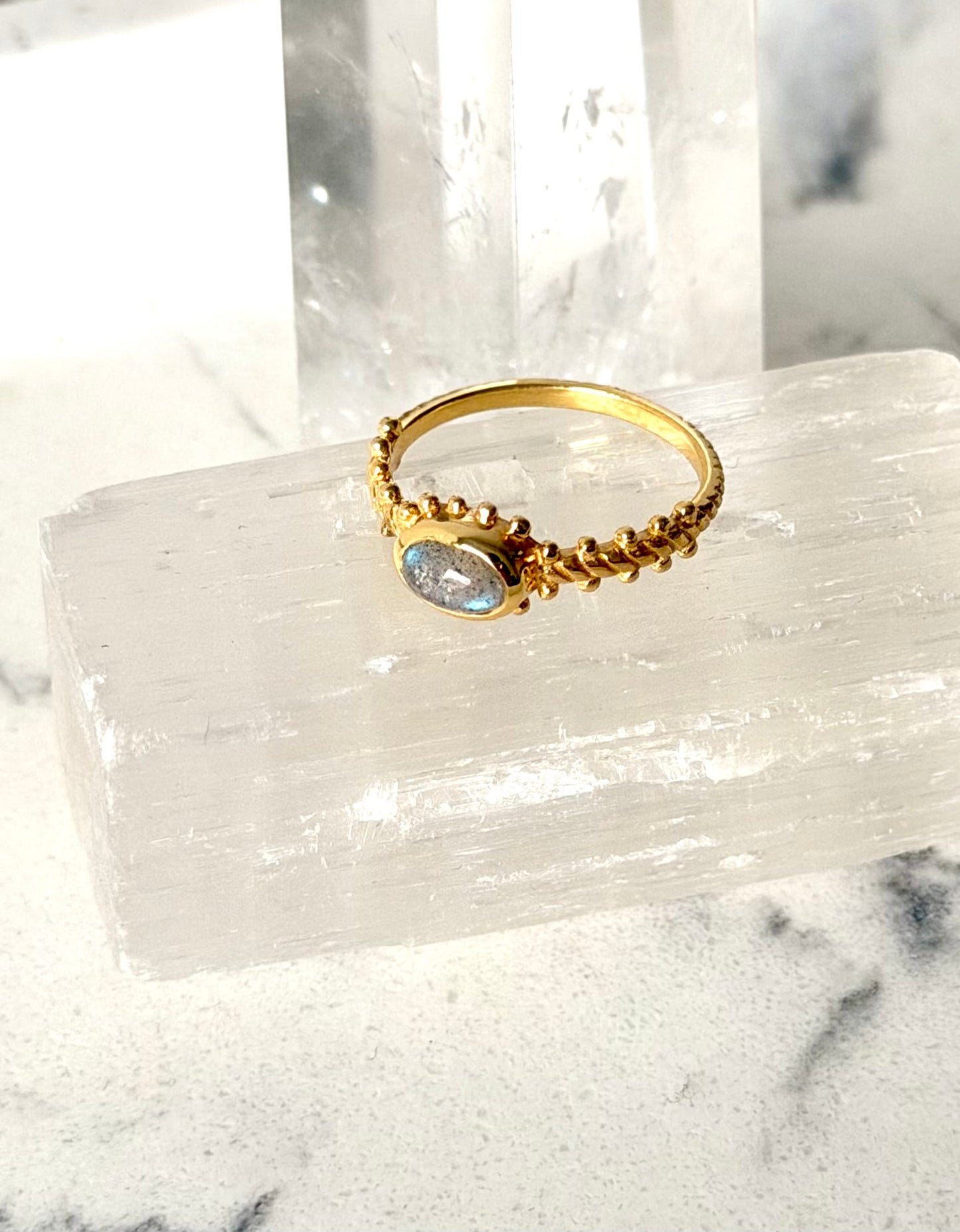 Golden Ballroom | Ring Collection