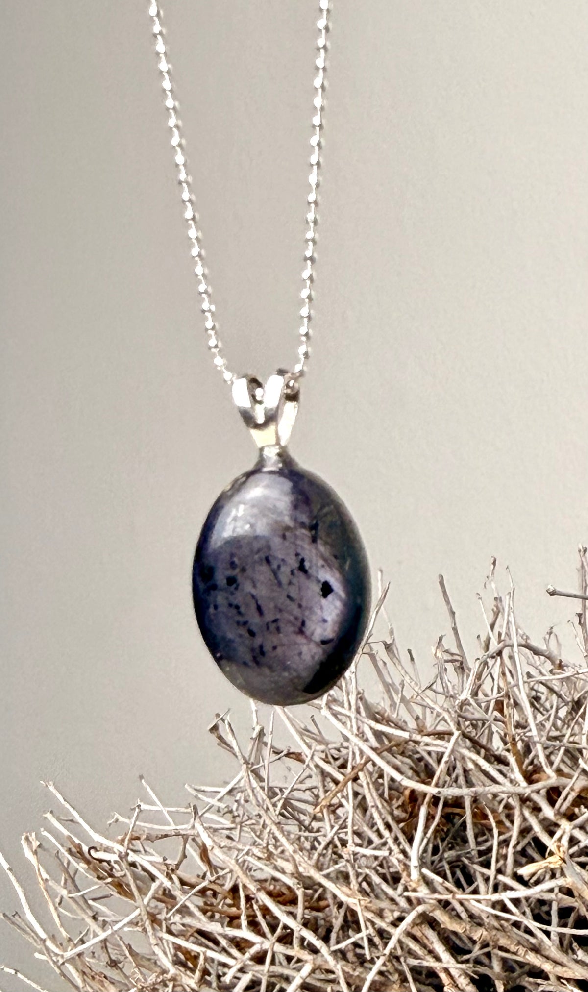 SCHWARZER SAPHIR · TROMMELSTEIN ANHÄNGER