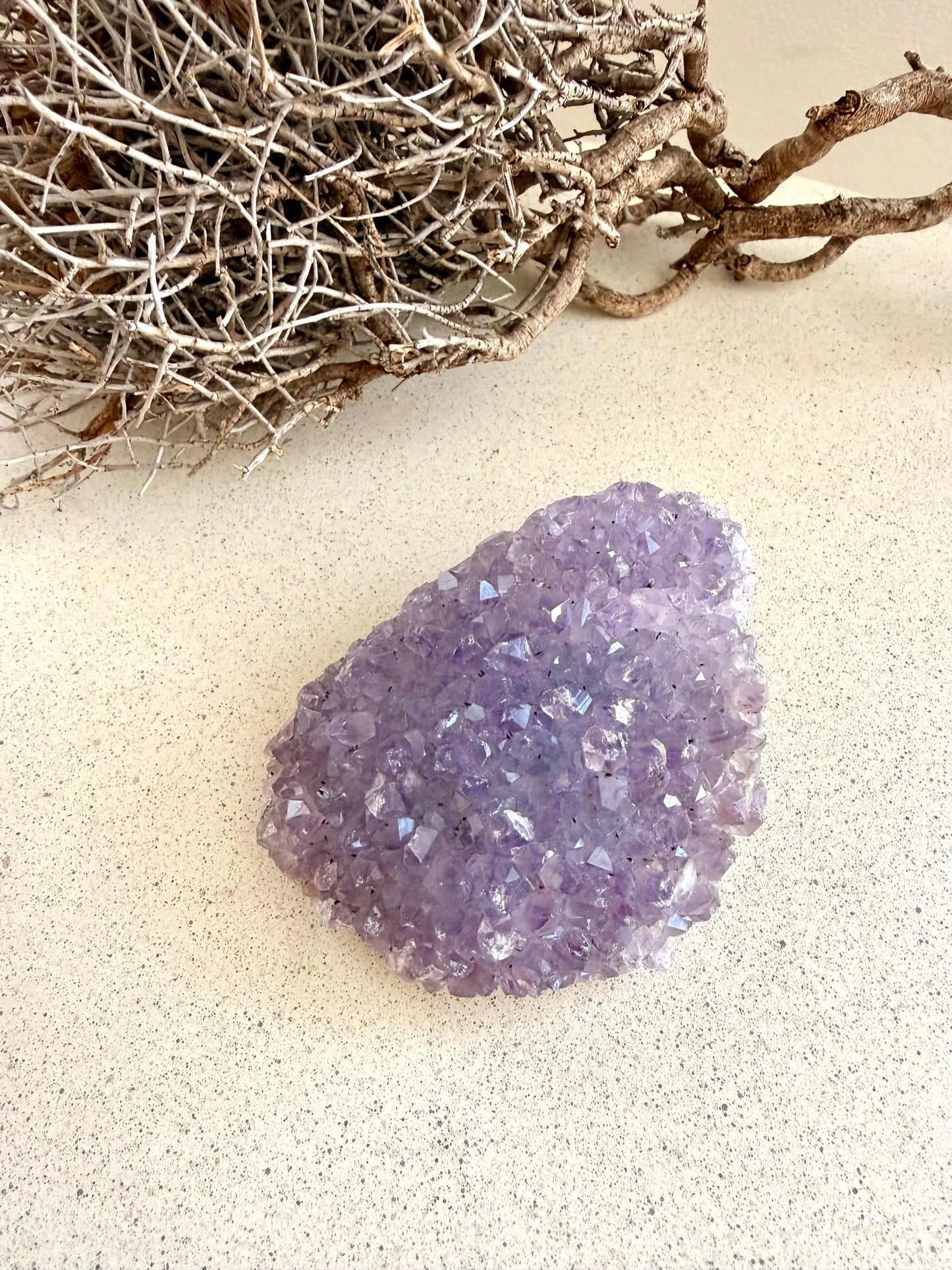 Helles Amethyst-Drusenstück