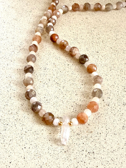 Rhiannon - Mondstein, Morganit & Kunzit Perlenkette | limited Edition