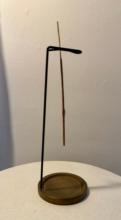 Hängender Räucherstäbchenhalter