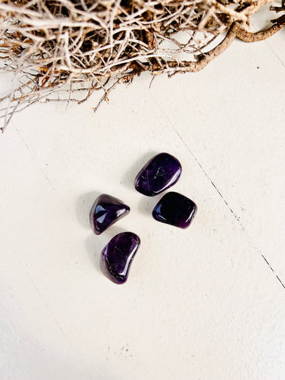 Amethyst Trommelsteine – Dunkel