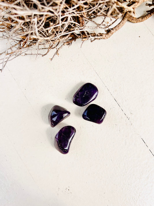 Amethyst Trommelsteine – Dunkel