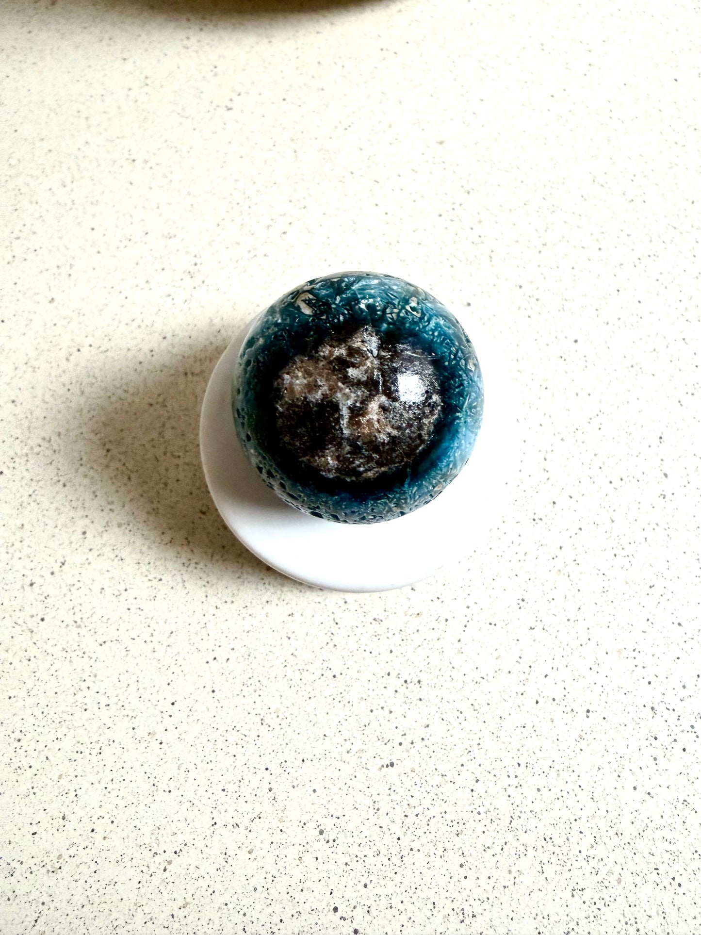 Blue Ice Crystal Kugel (Glacèrite)