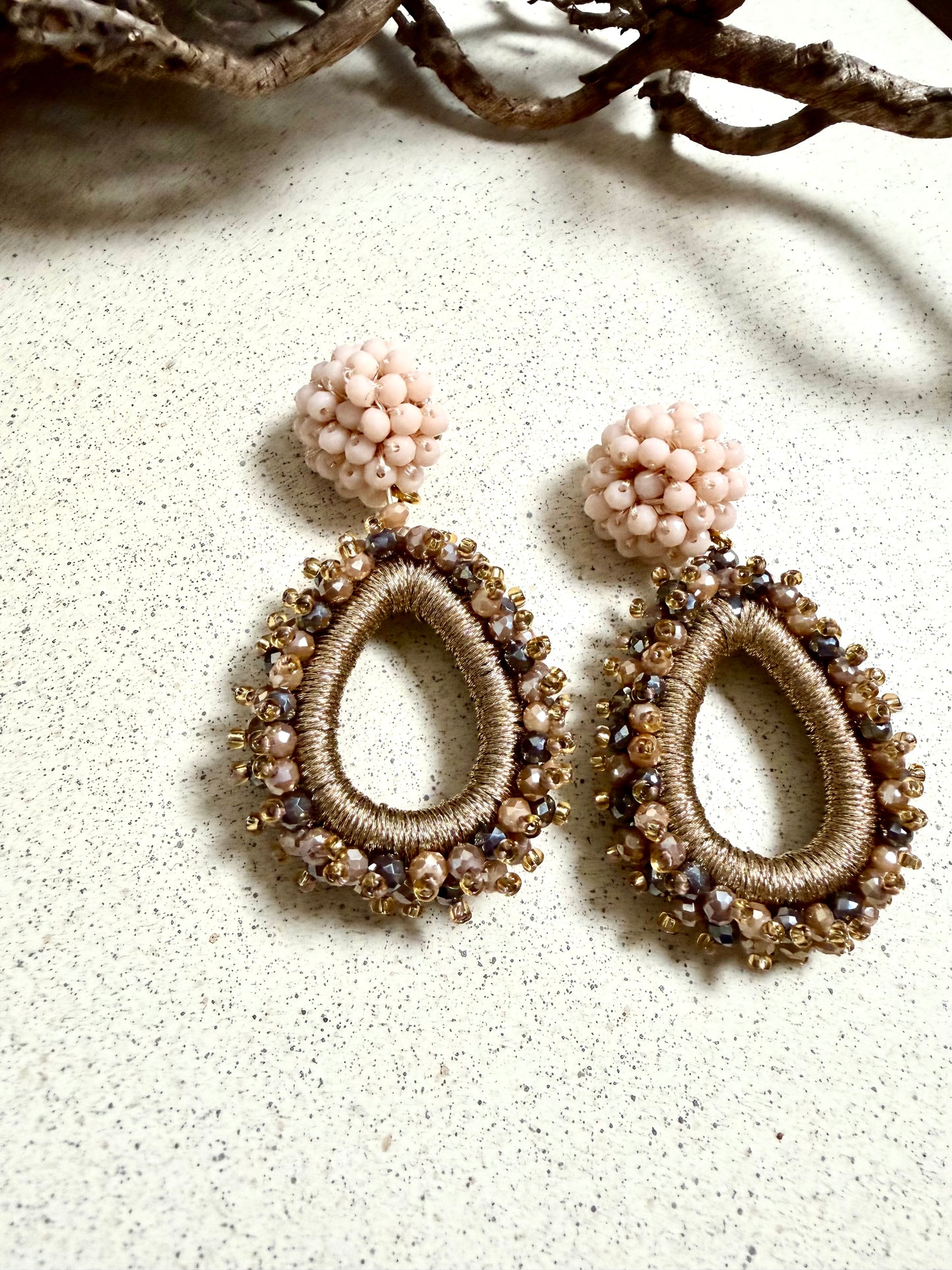 NOIRÉ – facettierte Statement-Ohrringe (Unikat)