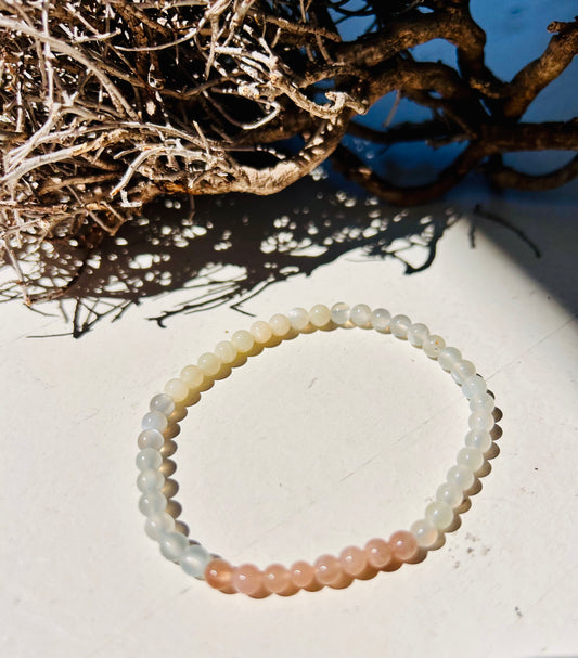 Mondstein Armband