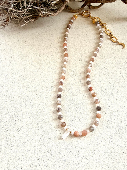 Rhiannon - Mondstein, Morganit & Kunzit Perlenkette | limited Edition