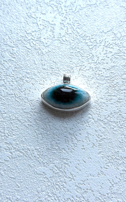 Blue Eyes Crystal – Anhänger  |  Einzelstück