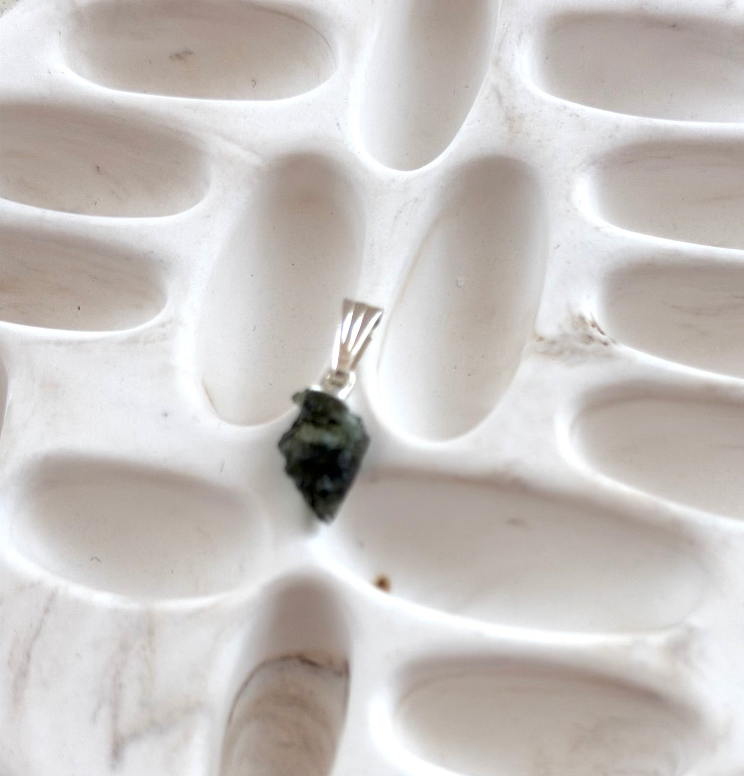 Moldavit Anhänger | Verschiedene Größen