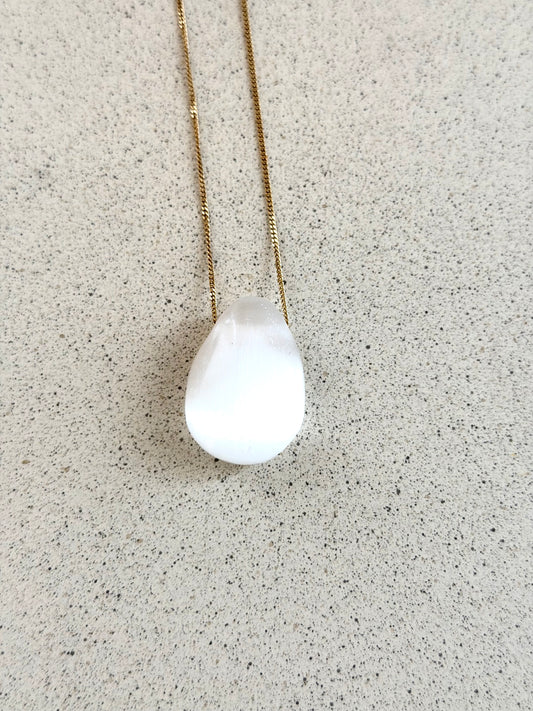 Gebohrter Selenit – Anhänger