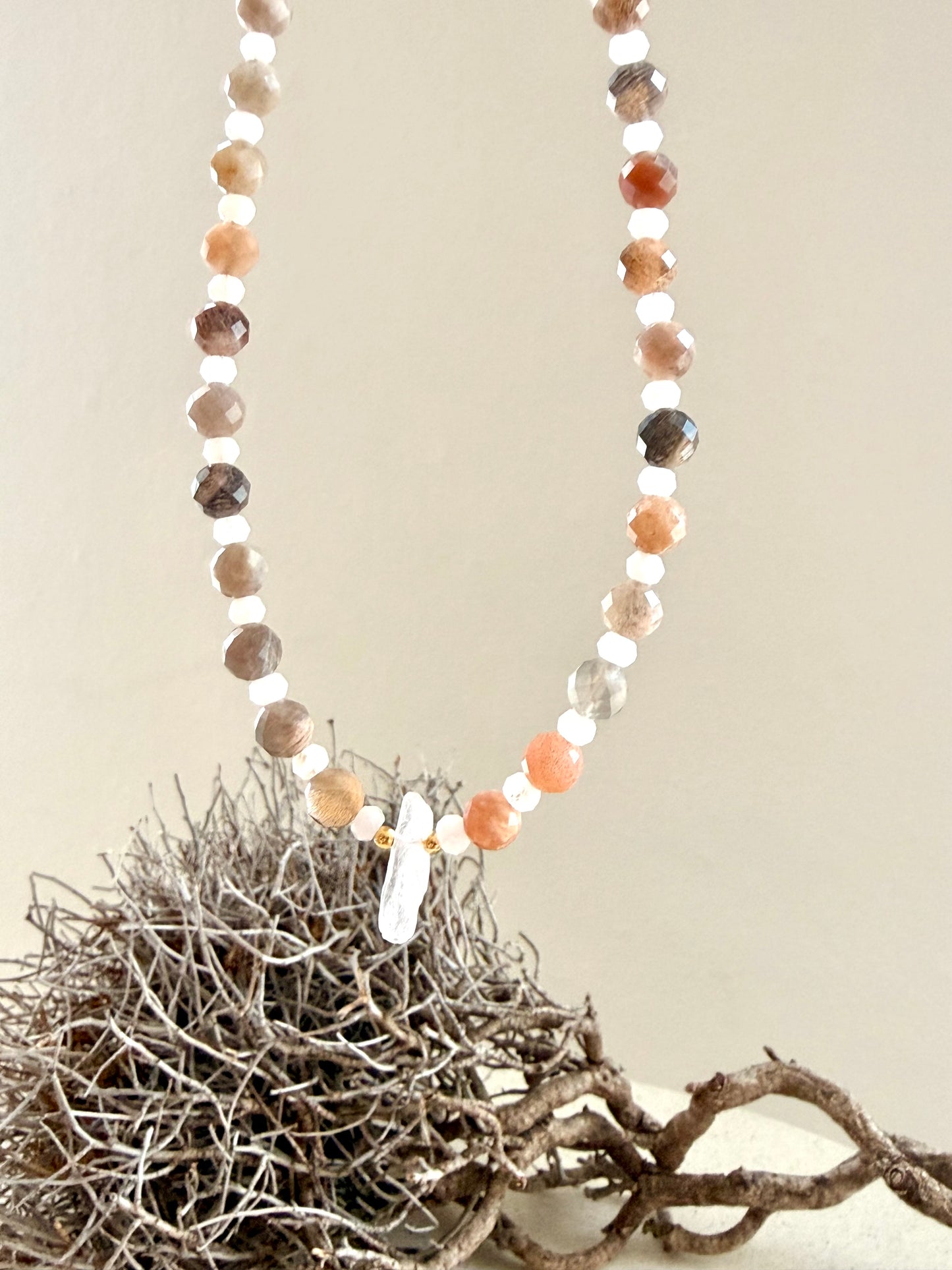 Rhiannon - Mondstein, Morganit & Kunzit Perlenkette | limited Edition