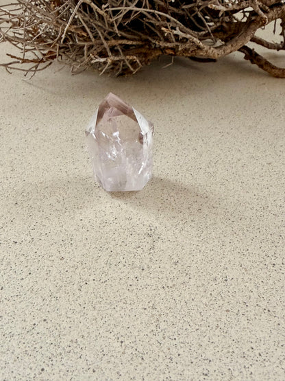Gebohrte Amethyst-Rauchquarz-Kristalle