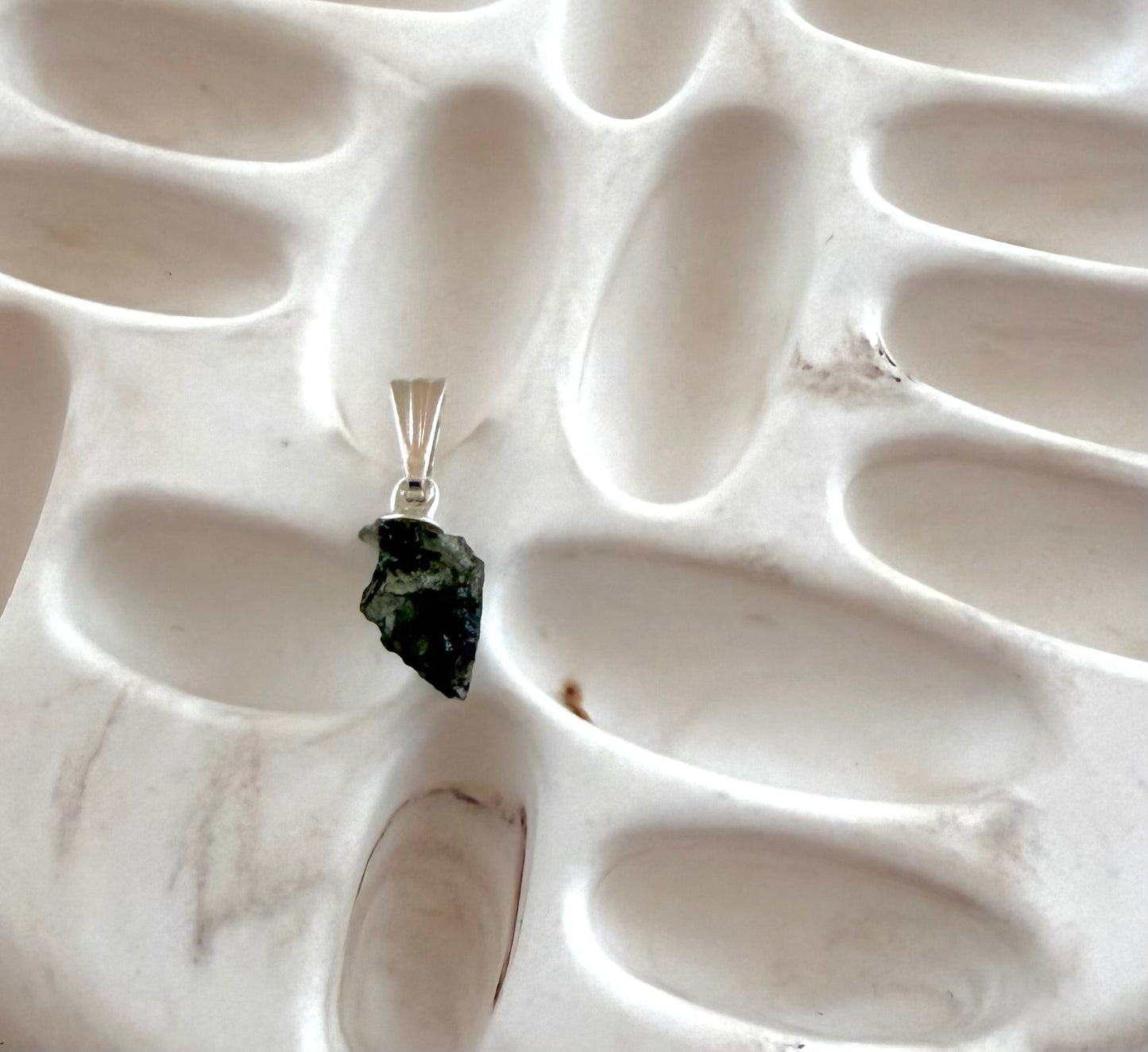 Moldavit Anhänger | Verschiedene Größen