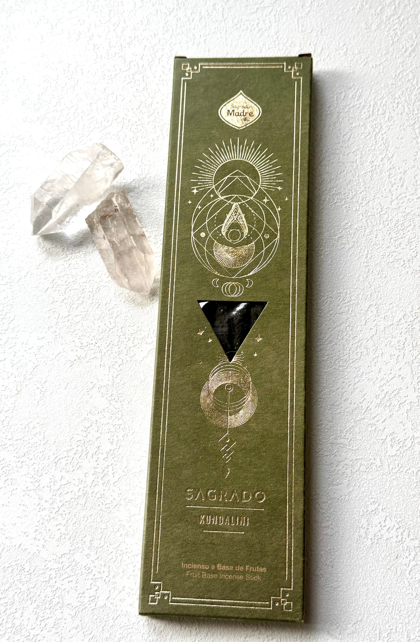 Sagrada Madre – Räucherstäbchen aus echter Pflanzenmagie