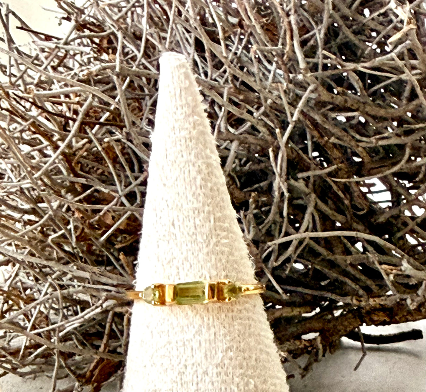 Golden Ballroom | Ring Collection