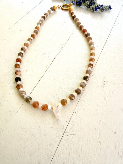 Rhiannon - Mondstein, Morganit & Kunzit Perlenkette | limited Edition