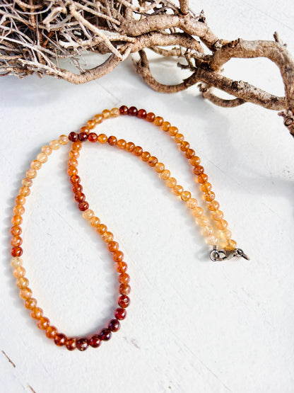 Hessonit – Perlenkette