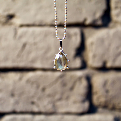 Goddess-Anhänger | Amazonit | Labradorit | Rosenquarz | Regenbogenmondstein